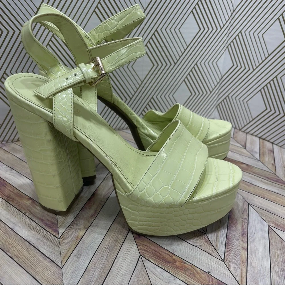 Guess Platform Block Heels Light‎ Green Size 8 sb